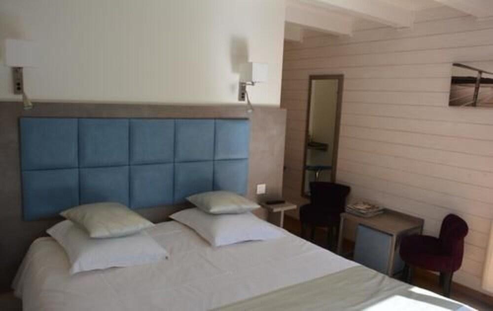 Hotel Monet La Rivière-Saint-Sauveur المظهر الخارجي الصورة