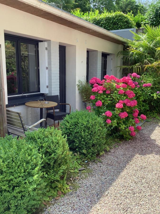 Hotel Monet La Rivière-Saint-Sauveur المظهر الخارجي الصورة