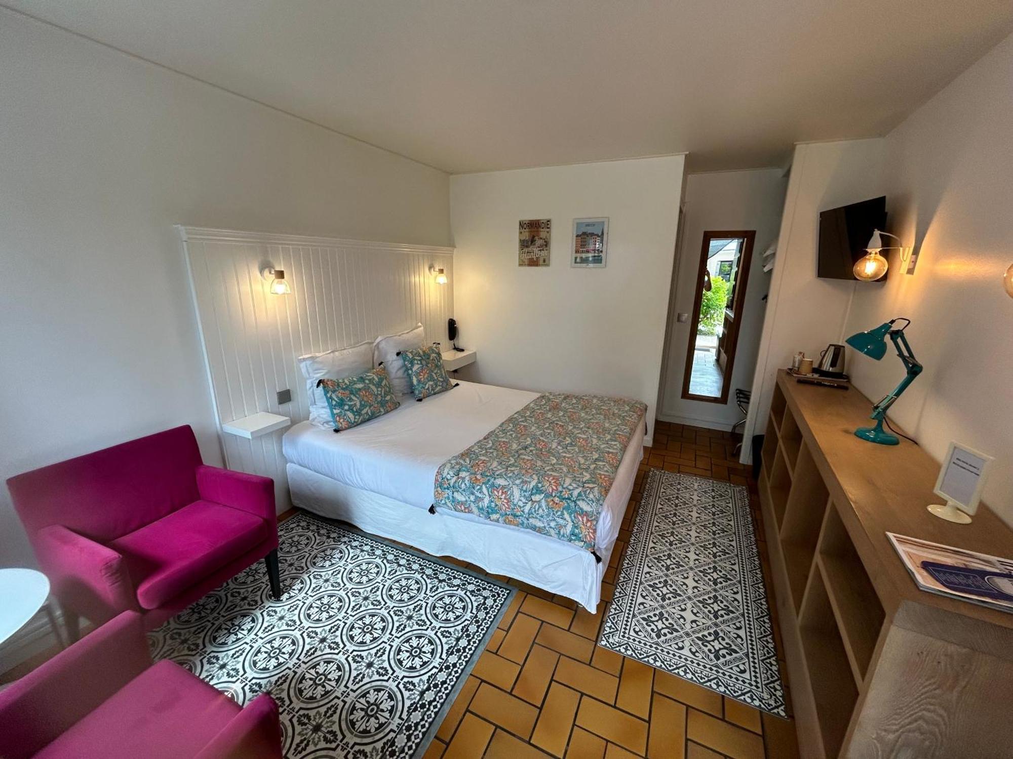 Hotel Monet La Rivière-Saint-Sauveur المظهر الخارجي الصورة